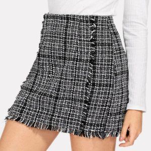 ⭐SHEIN Frayed Trim Plaid Tweed Skirt